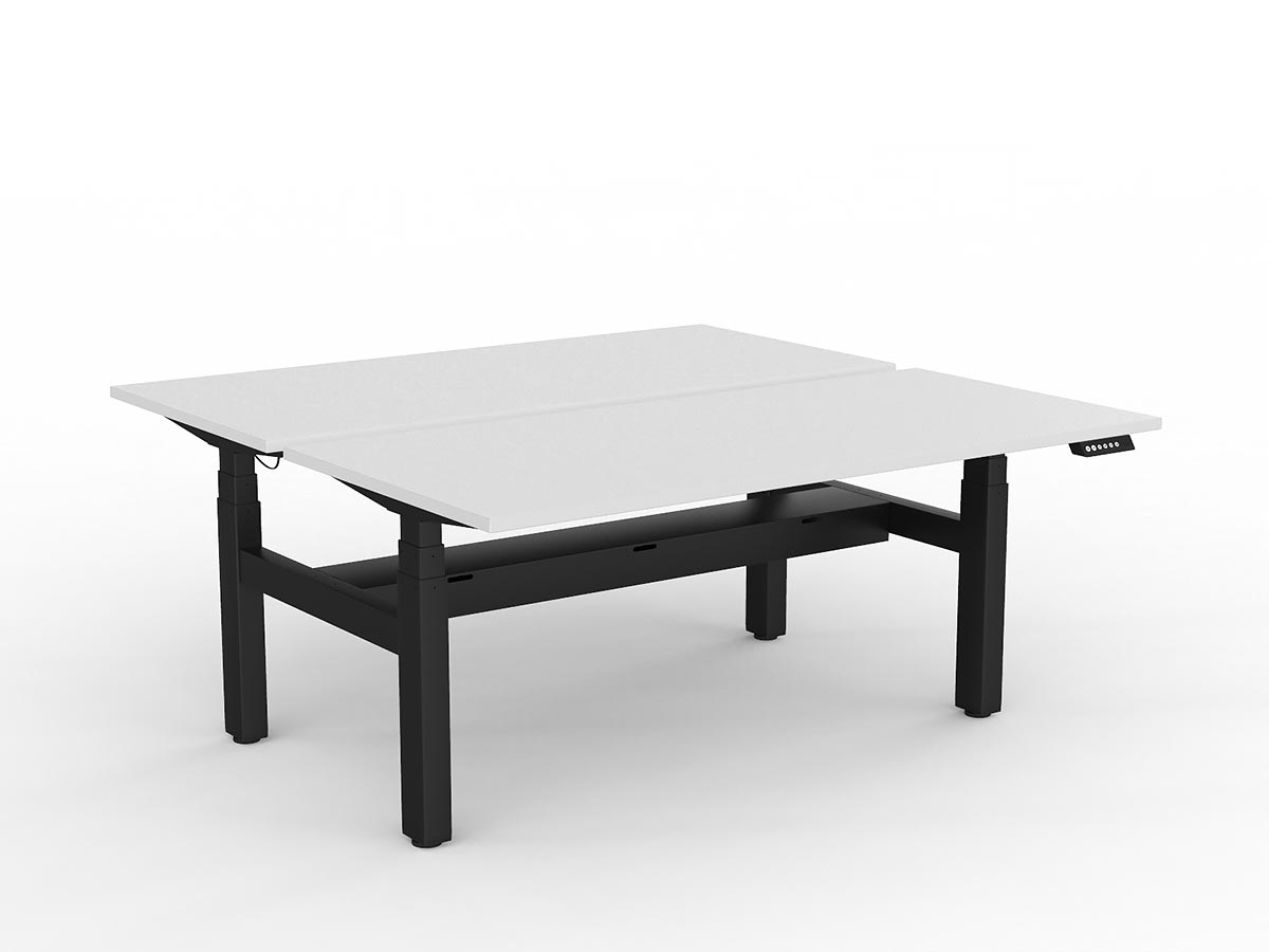AG2MEDSDCM1675B_W_172efec0-cad9-4bd4-8aa1-b7af724ab667.jpg
